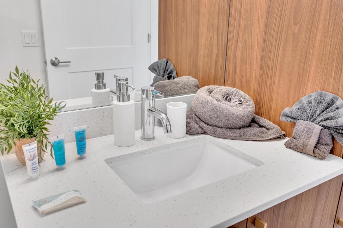 Beautiful Unit With Amazing View & Free Parking Apartment Miami Exterior foto
